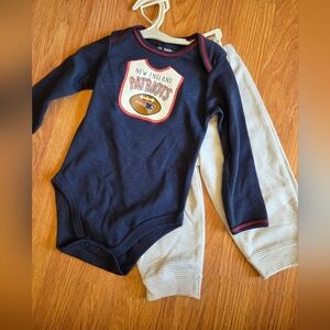 NFL New England Patriots Baby Set 2pc Newborn and 9M New Football Superbowl